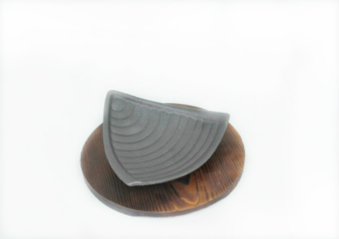 9'' Skillet, Triangle | White Stone