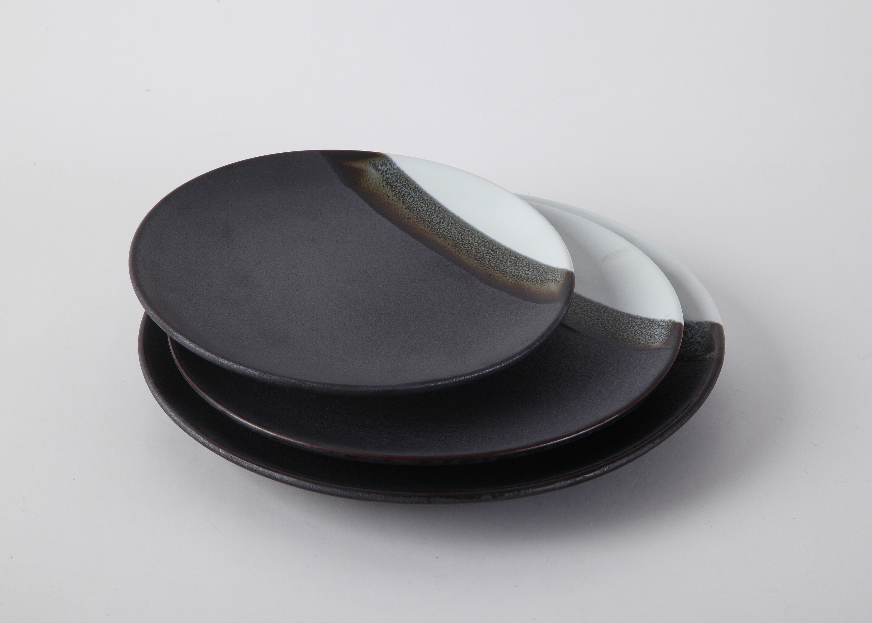 10'' ROUND PLATE, CERAMIC BKW, 1pcs | White Stone