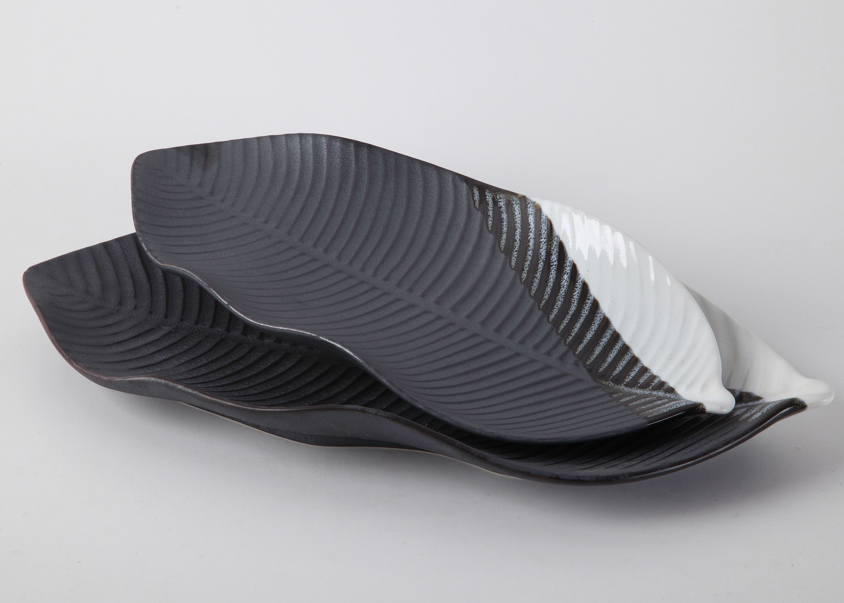 15.5'' PLATE, CERAMIC BKW, 1pcs | White Stone