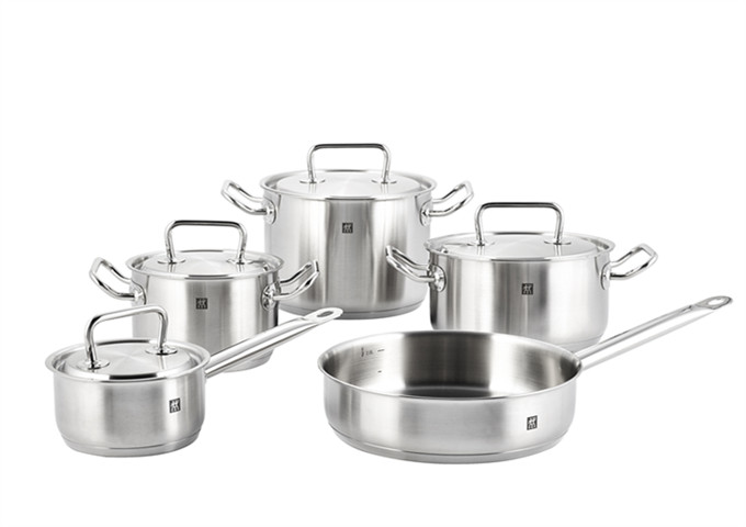 Zwilling Twin Classic 9 Pc Cookware Set | White Stone