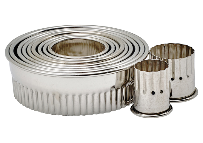 11pc Cookie Cutter Set, Fluted Round, 1" to 3" Dia x 1"H, S/S | White Stone